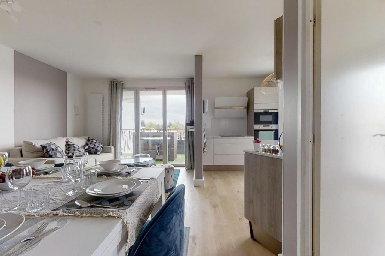 Bedland Apartamento Bailly-Romainvilliers Exterior foto